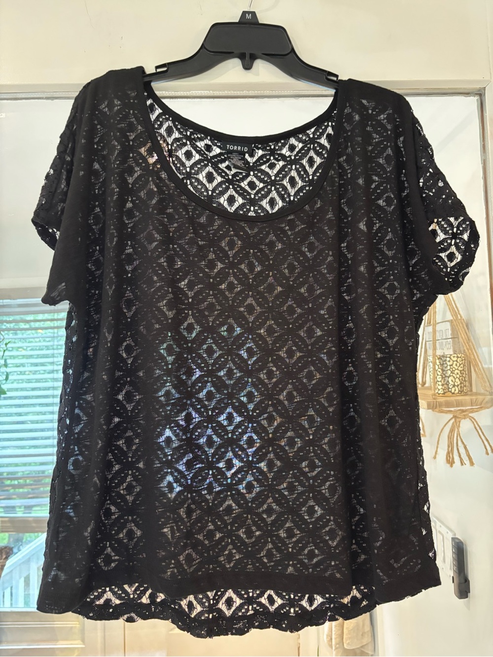 torrid Black Geometric Lace Back Short Sleeve Tunic Size 0